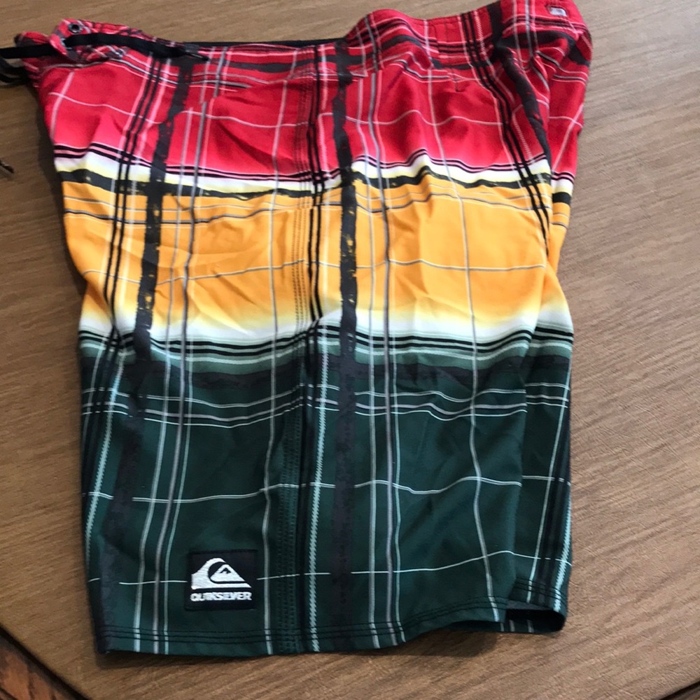 Men’s board shorts quicksilver
